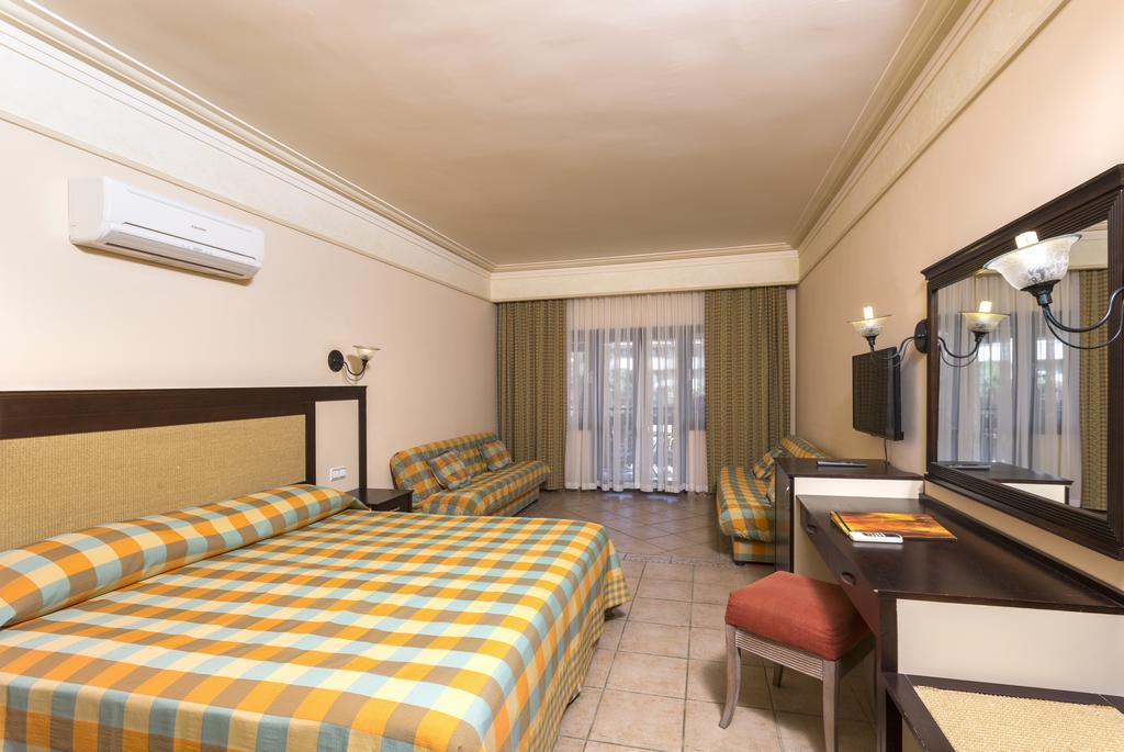Melas Holiday Village Side Exterior foto
